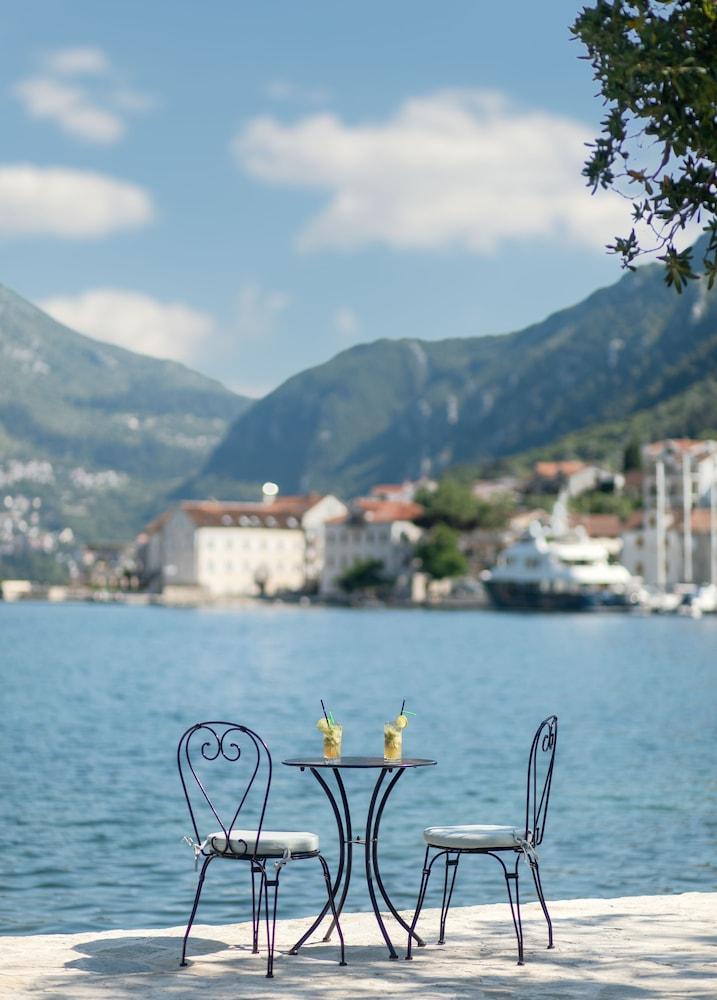 Hotel Libertas Kotor Exterior foto